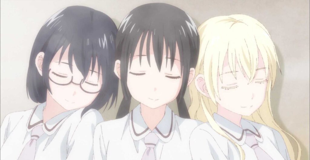 The main trio from Asobi Asobase resting side by side in a rare peaceful moment.